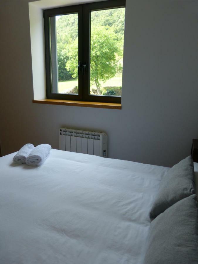 Apartament Hug Roger Valencia D'Aneu Kültér fotó